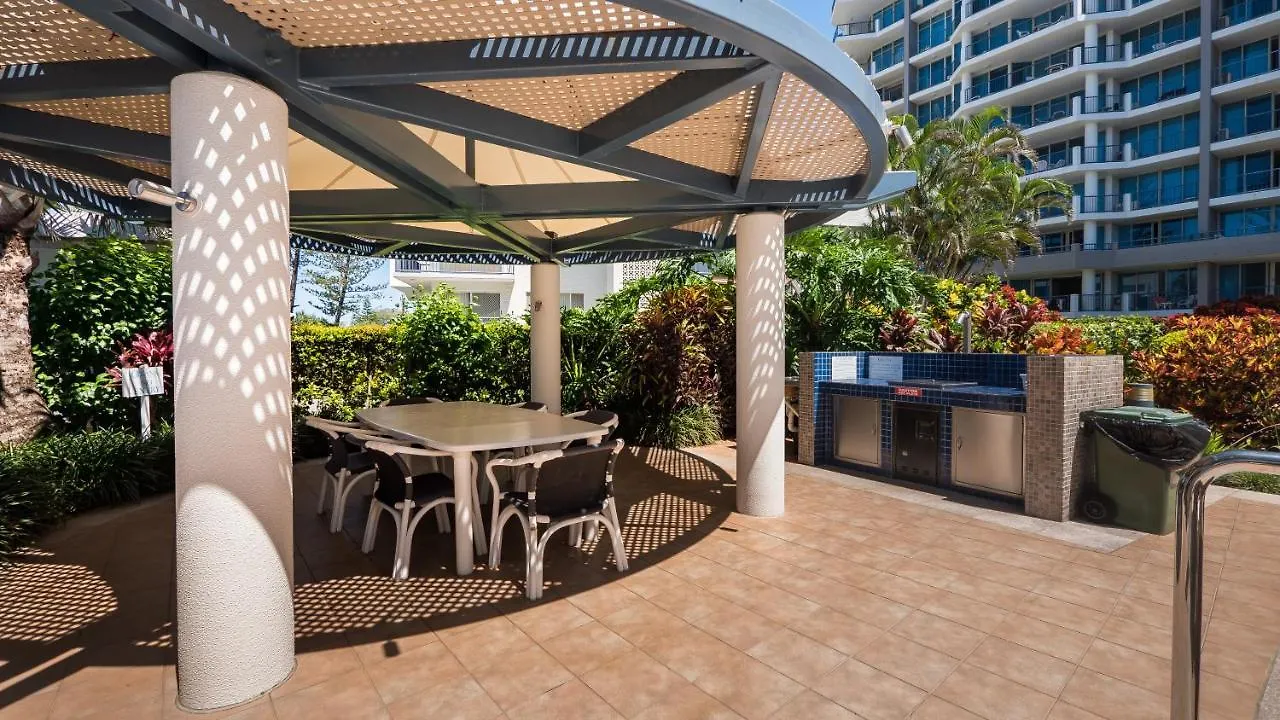Oceana On Broadbeach 4*,