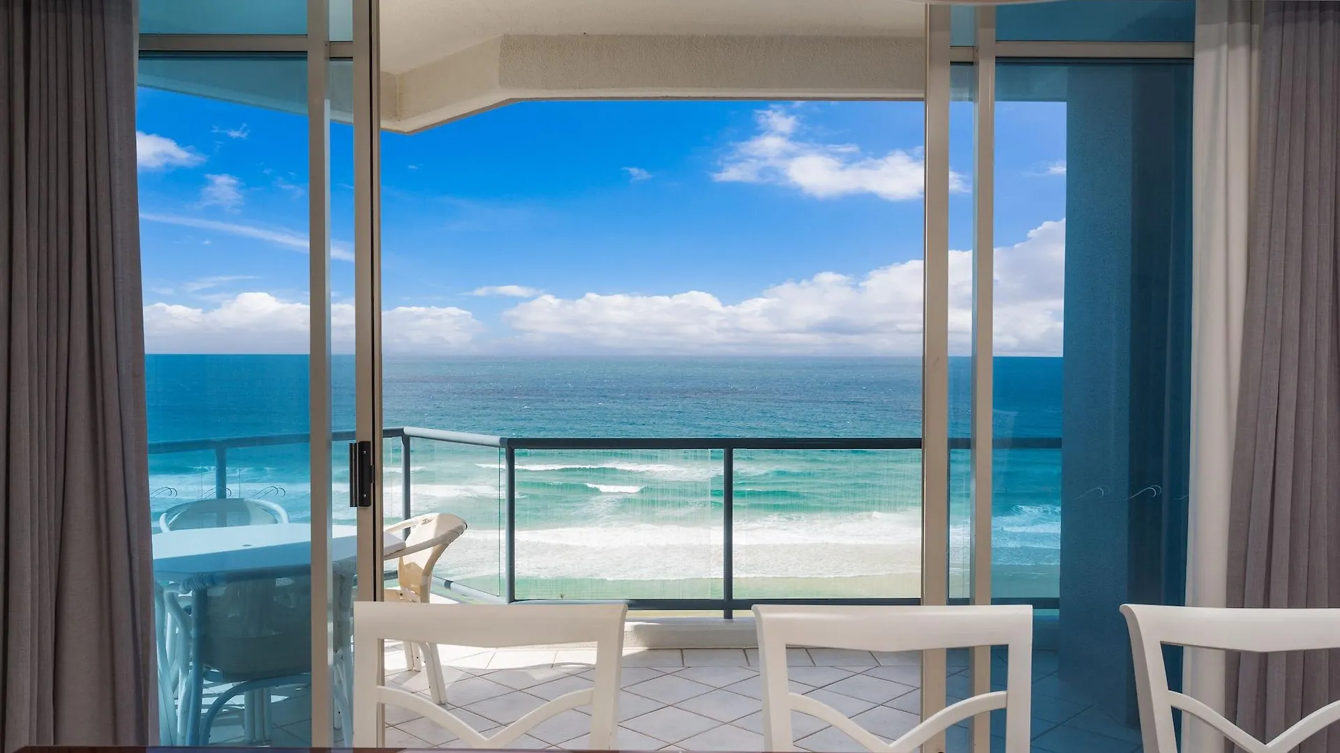 Oceana On Broadbeach Aparthotel