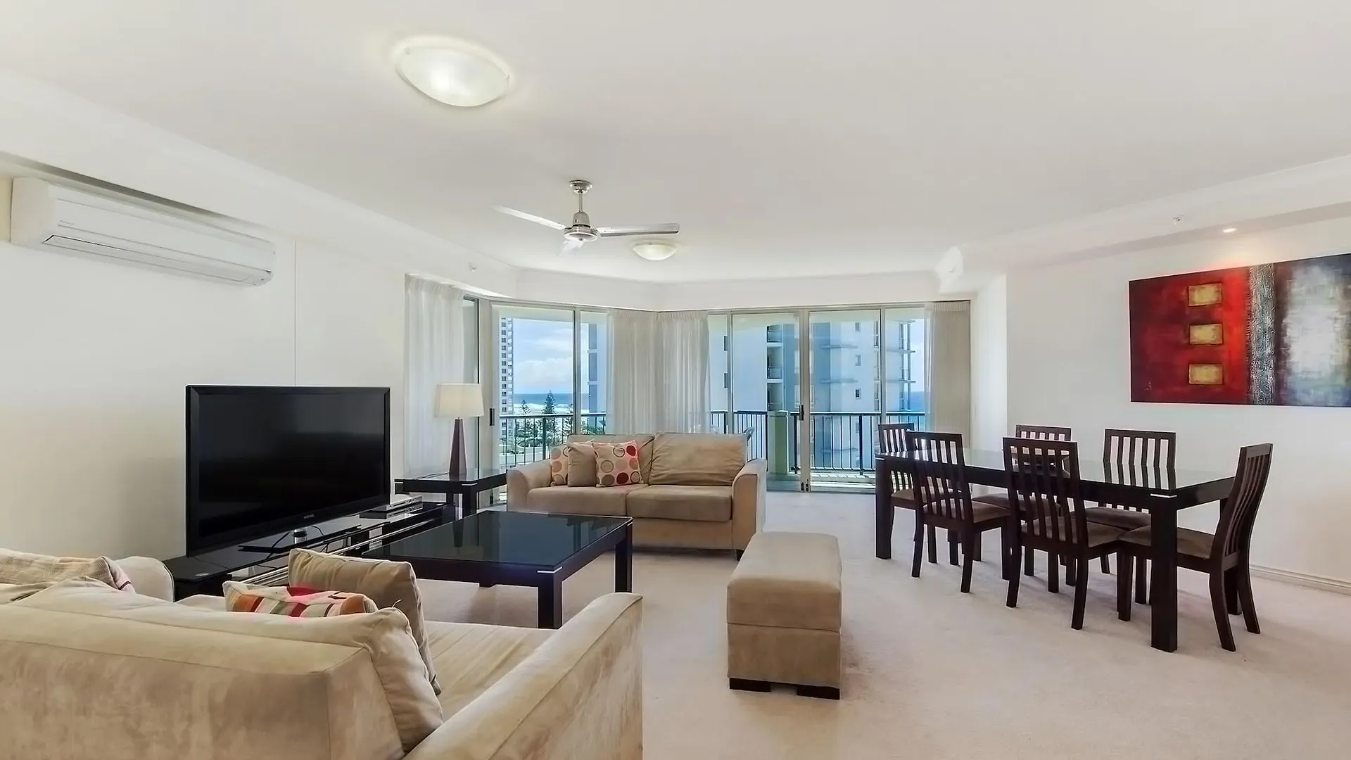 **** Aparthotel Oceana On Broadbeach Austrálie