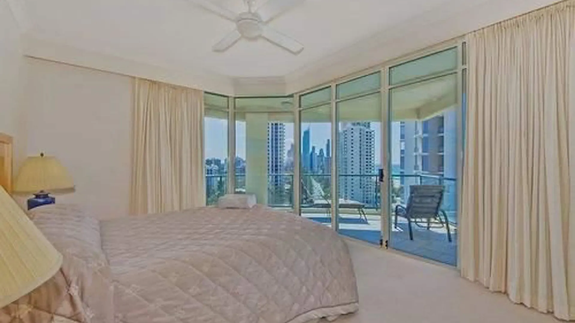 Oceana On Broadbeach Aparthotel